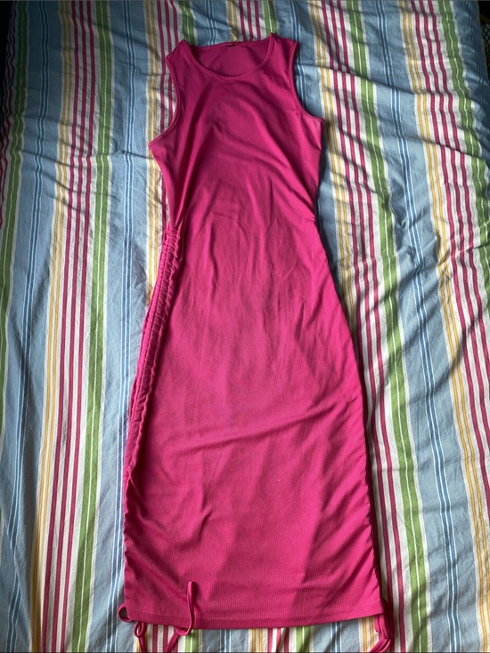 Dresses & Skirts - Sleeveless Ribbed Pink Midi Tank Dress